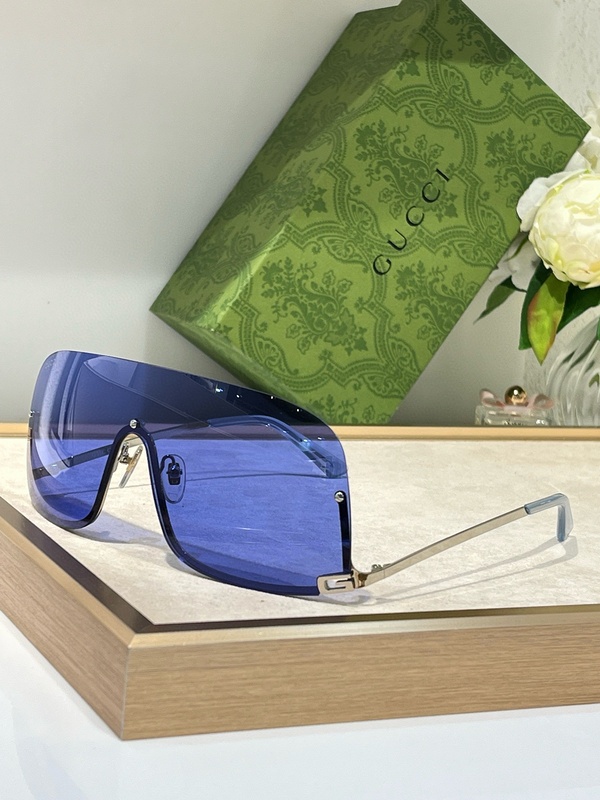 Gucci Sunglasses 364